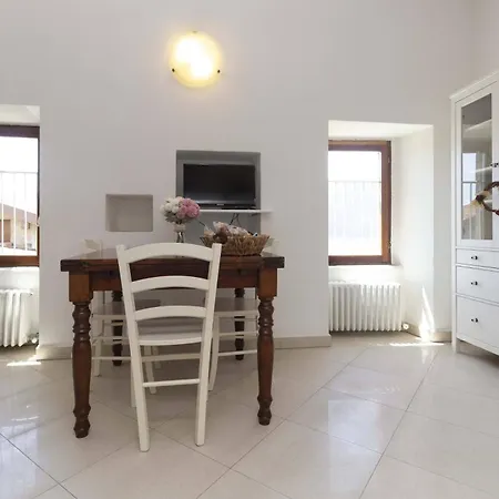 Casa Tua Torre- Di Iseo *